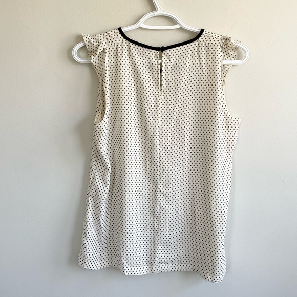 LOFT CREAM SLEEVELESS TOP BLACK DOTS RUFFLED SHOULDERS - Picture 7 of 7